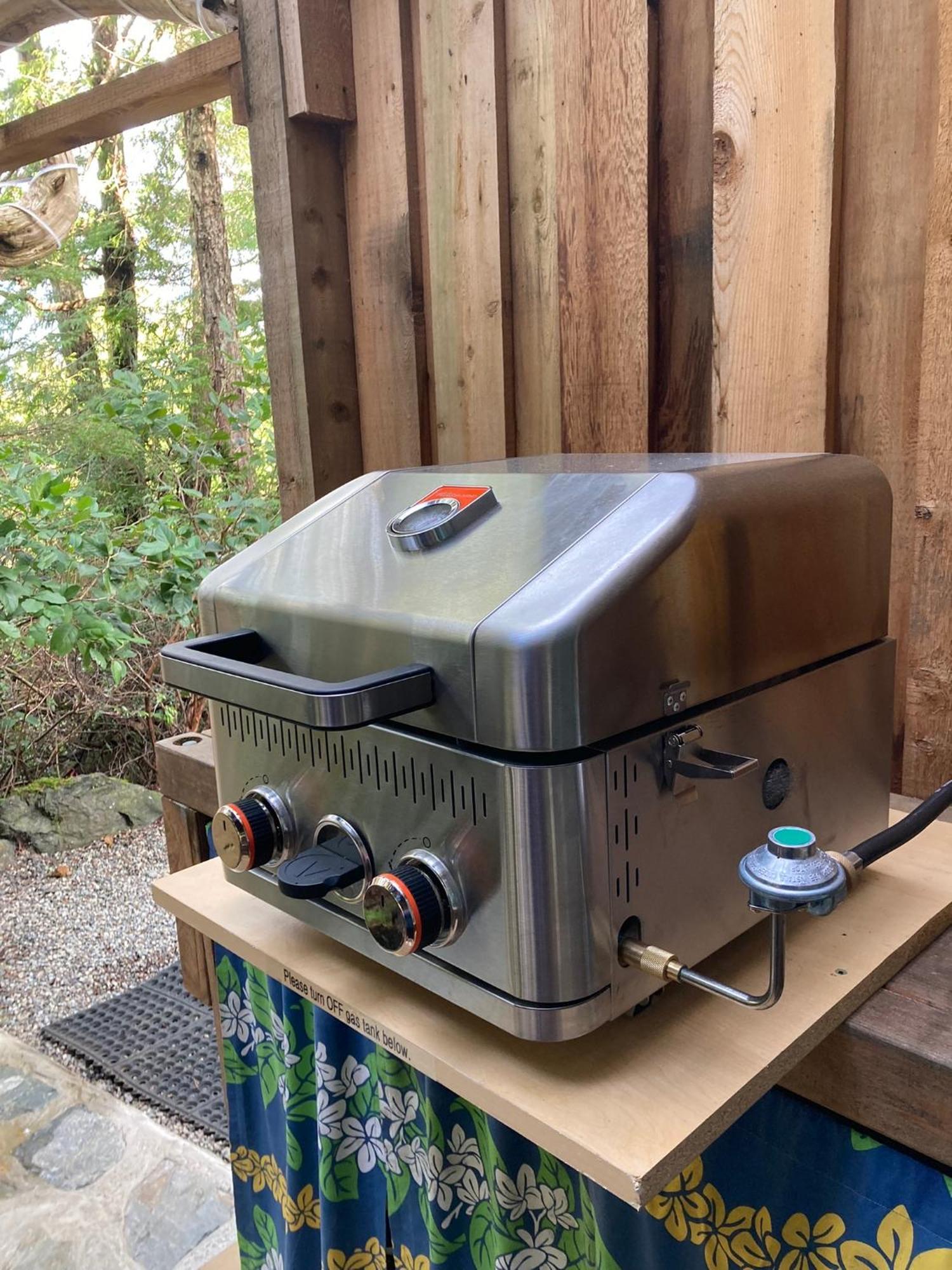Forest Sweet Retreat Hot Tub & Wood Fired Sauna Ucluelet Eksteriør billede